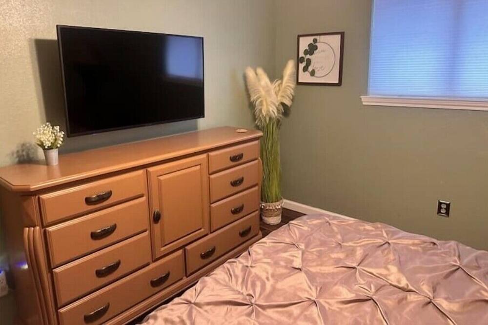 Photo of Bedroom in Morgans Point Resort
