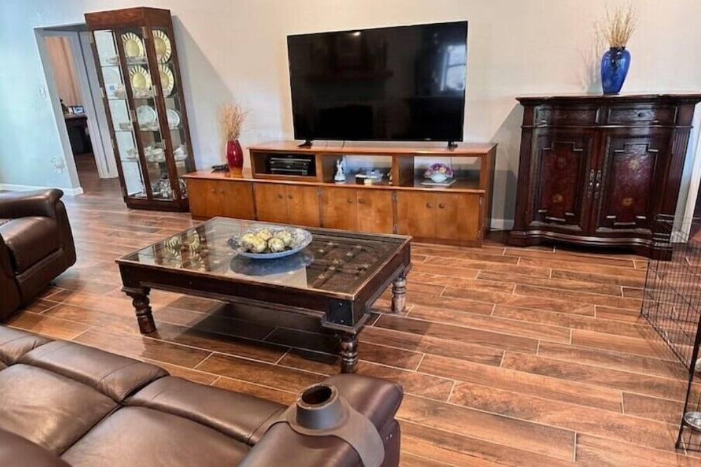 Photo of Livingroom in Morgans Point Resort