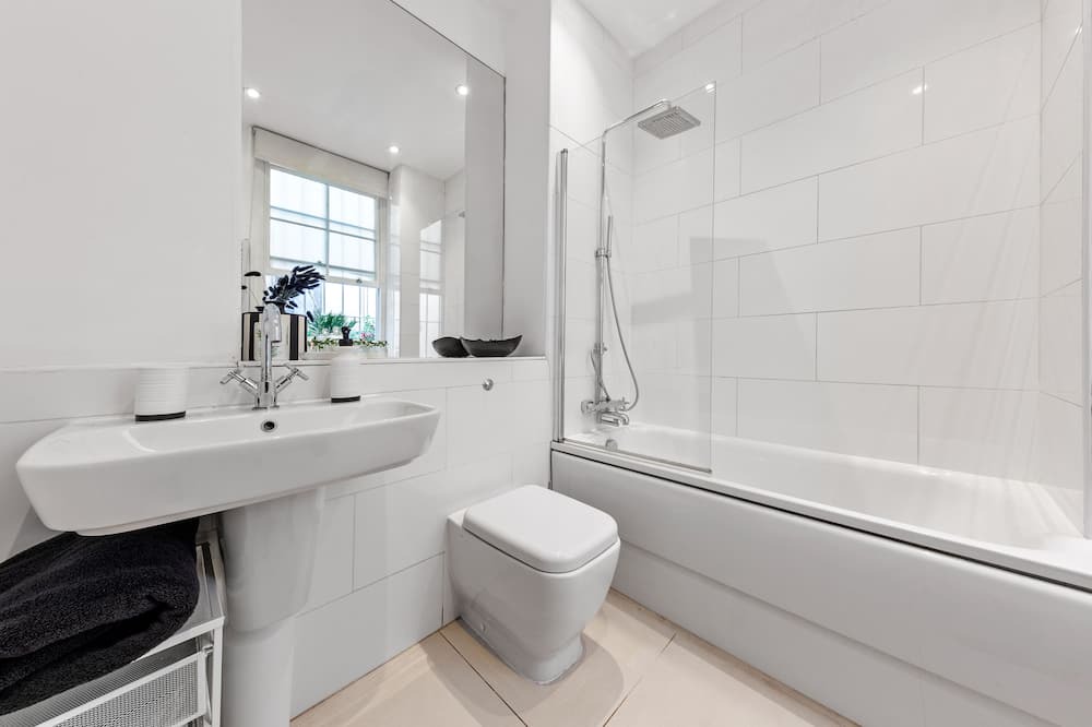 Photo of Bathroom in London City Centre