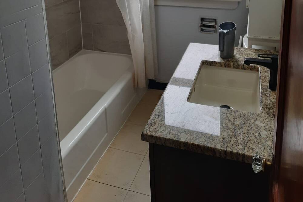 Photo of Bathroom in Thunder Bay