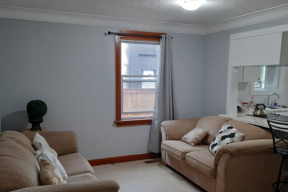 Photo of Livingroom in Thunder Bay