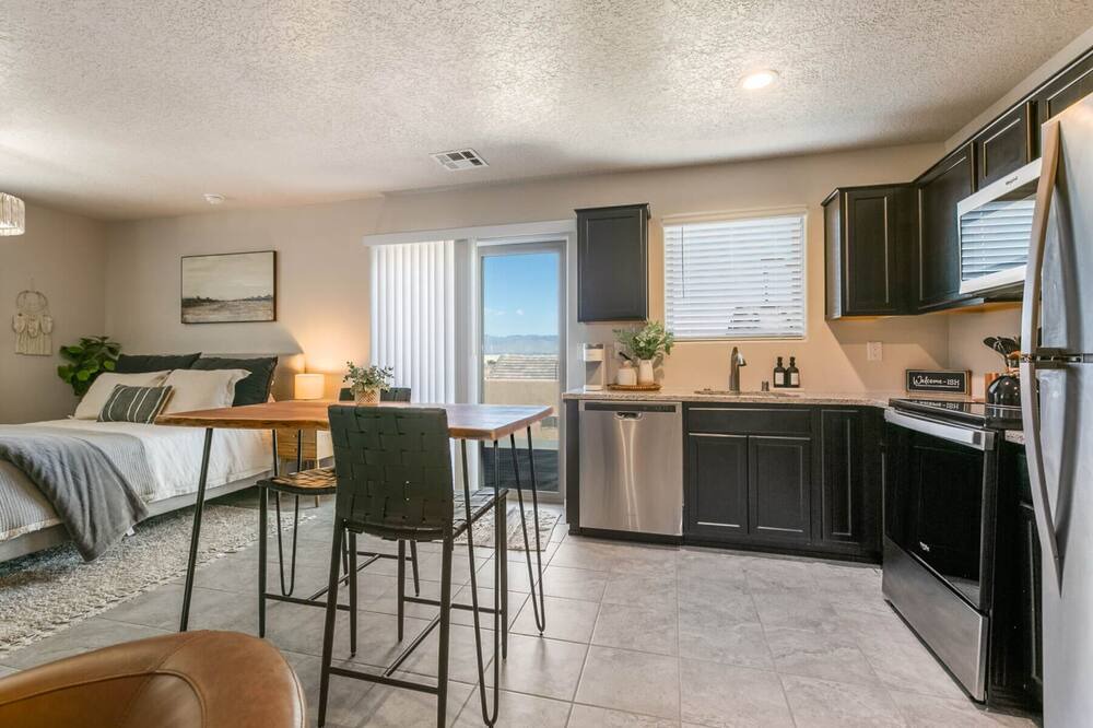 Photo of Kitchen in Mesa Del Sol Innovation Park
