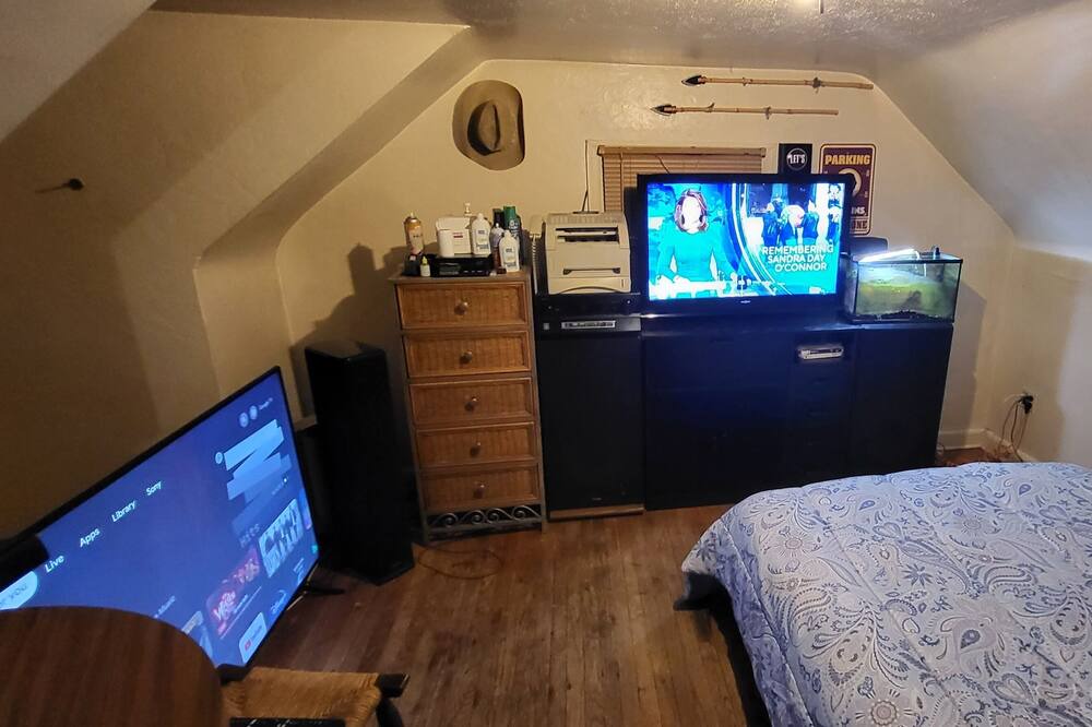 Photo of Bedroom in Glen Burnie