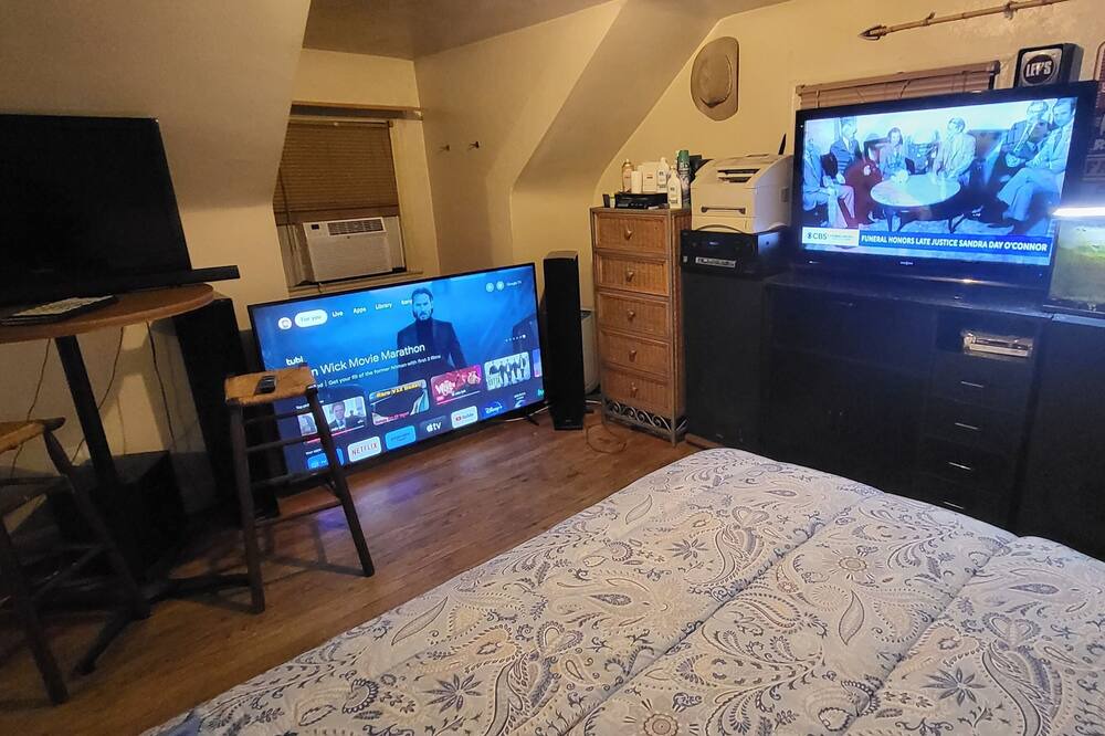 Photo of Bedroom in Glen Burnie