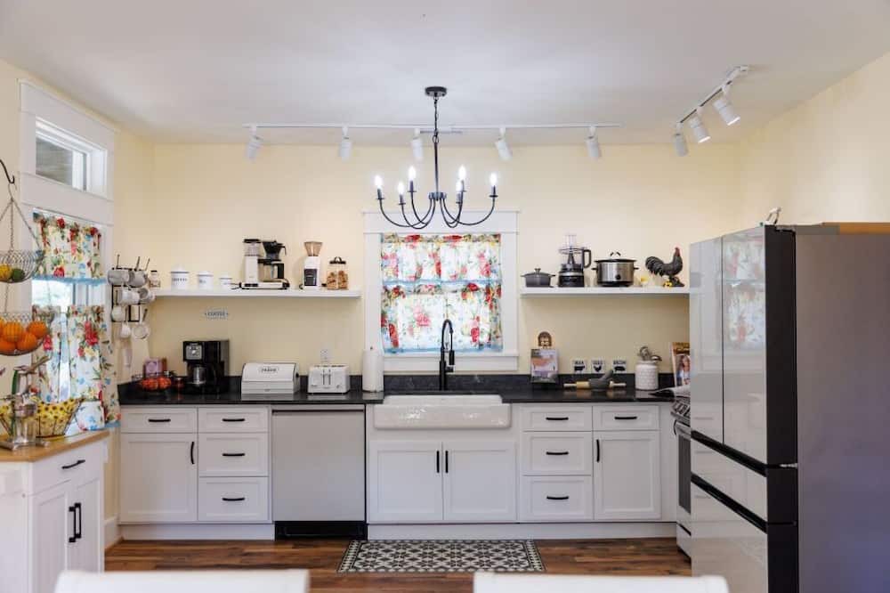Photo of Kitchen in Rockbridge Baths