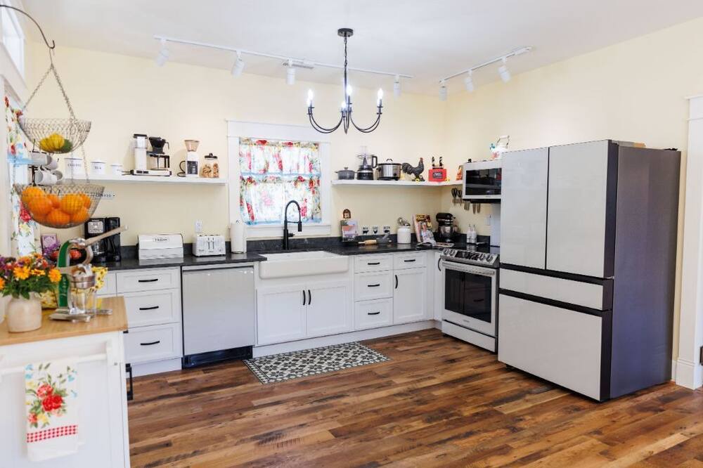 Photo of Kitchen in Rockbridge Baths