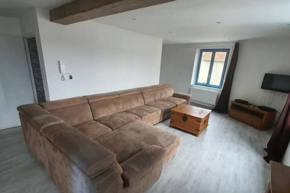 Photo of Livingroom in Fains-Veel