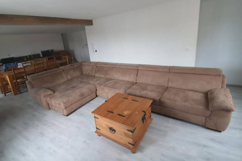 Photo of Livingroom in Fains-Veel