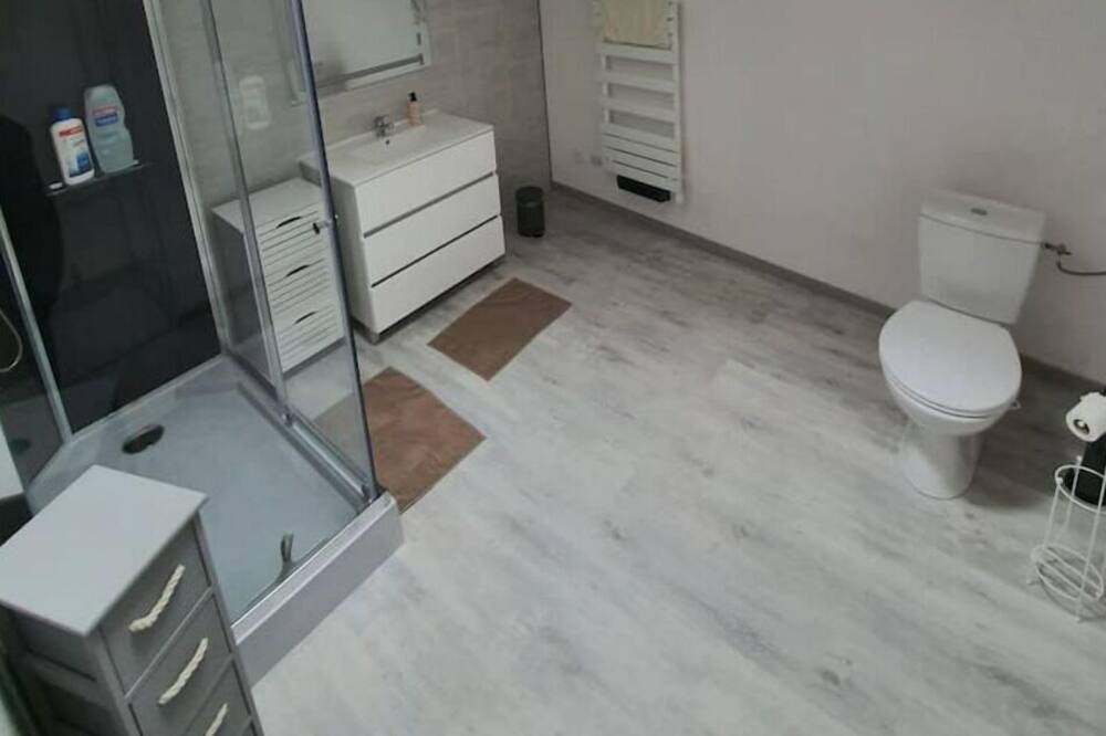 Photo of Bathroom in Fains-Veel