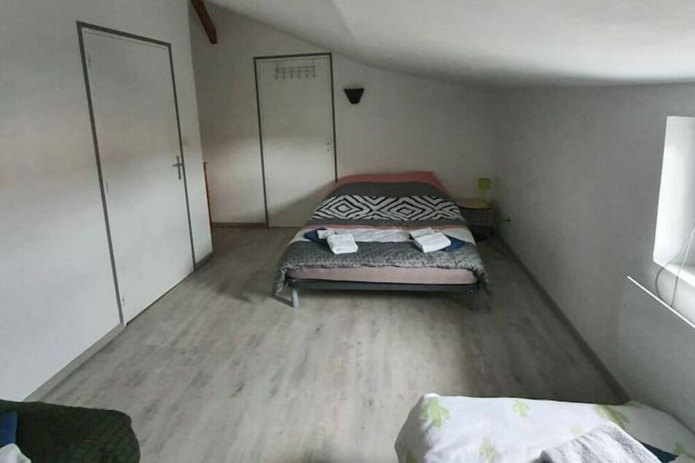 Photo of Bedroom in Fains-Veel
