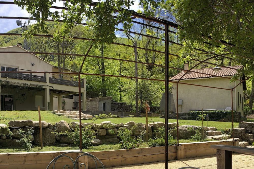 Photo of Outdoor in Mayres