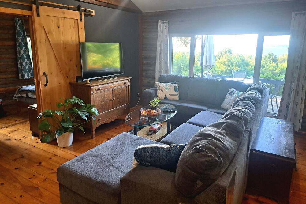 Photo of Livingroom in Gores Landing