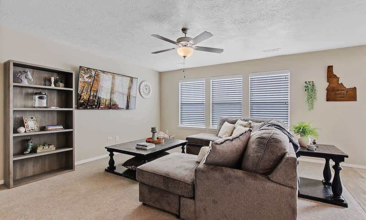 Photo of Others in Caldwell