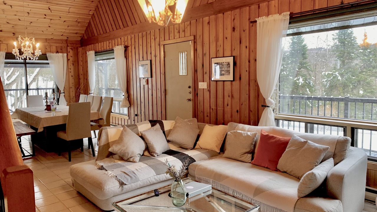 Photo of Livingroom in Sainte-Adele