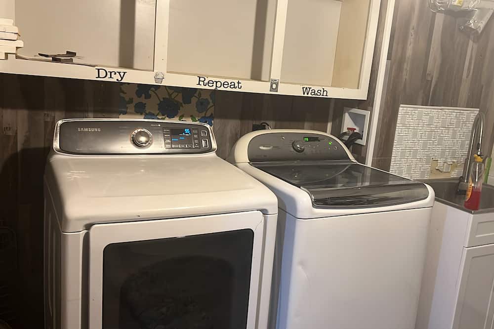 Photo of Others in Linden