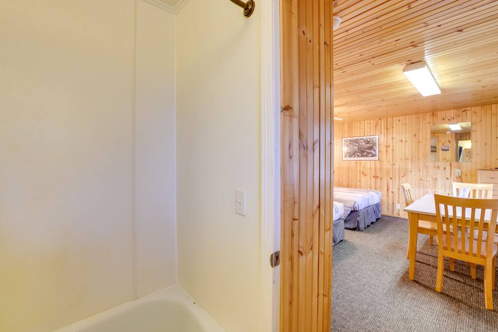 Photo of Bathroom in Eagle Rock