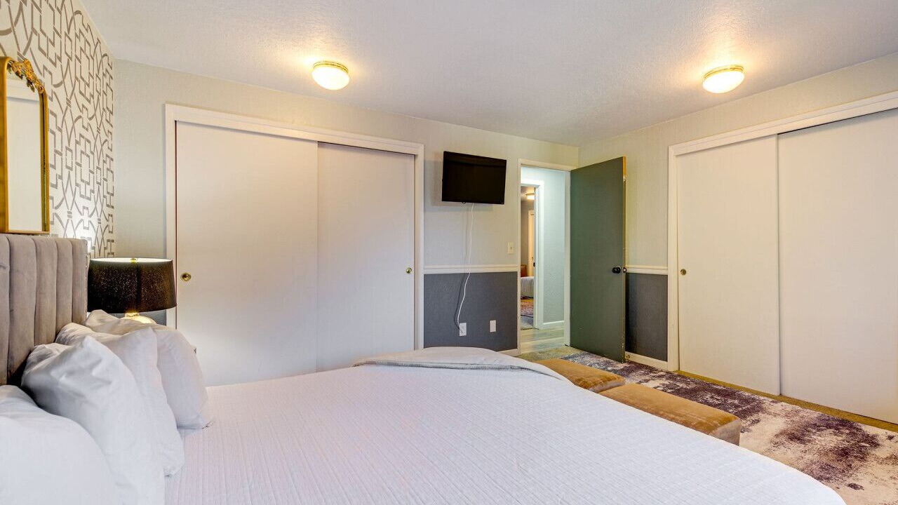 Photo of Others in Mount Vernon