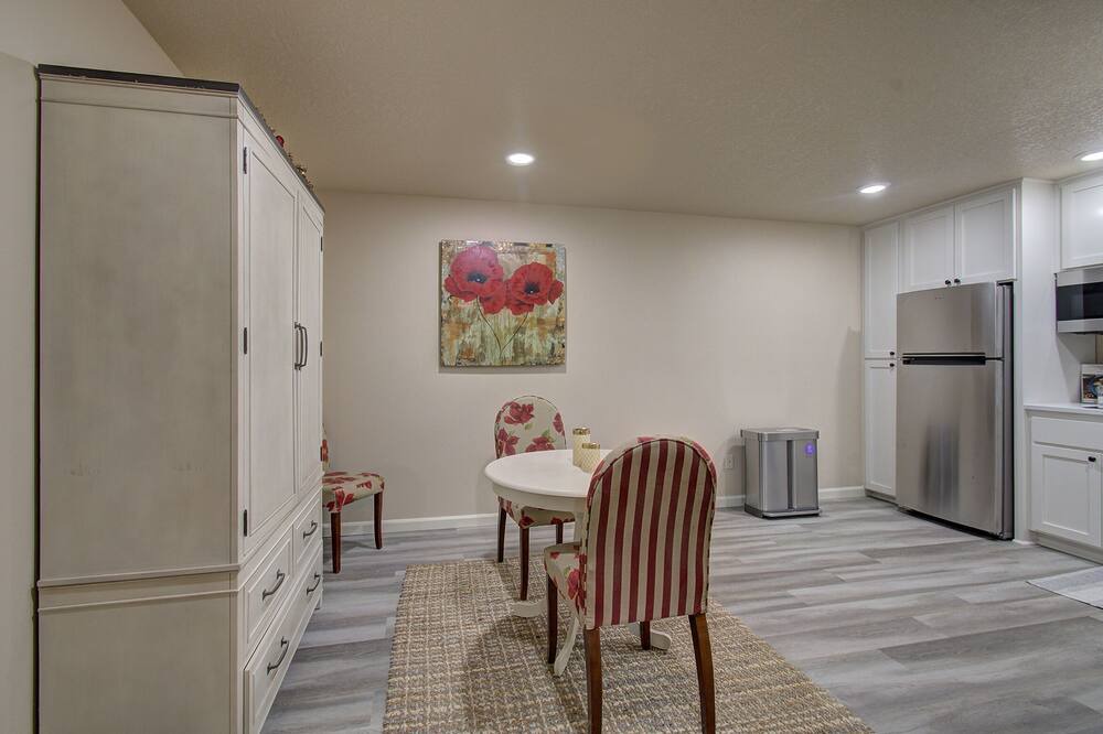 Photo of Others in Ridgefield