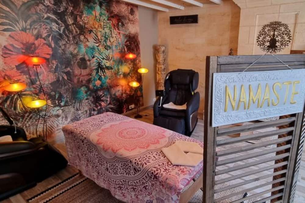 Photo of Others in Gauriaguet