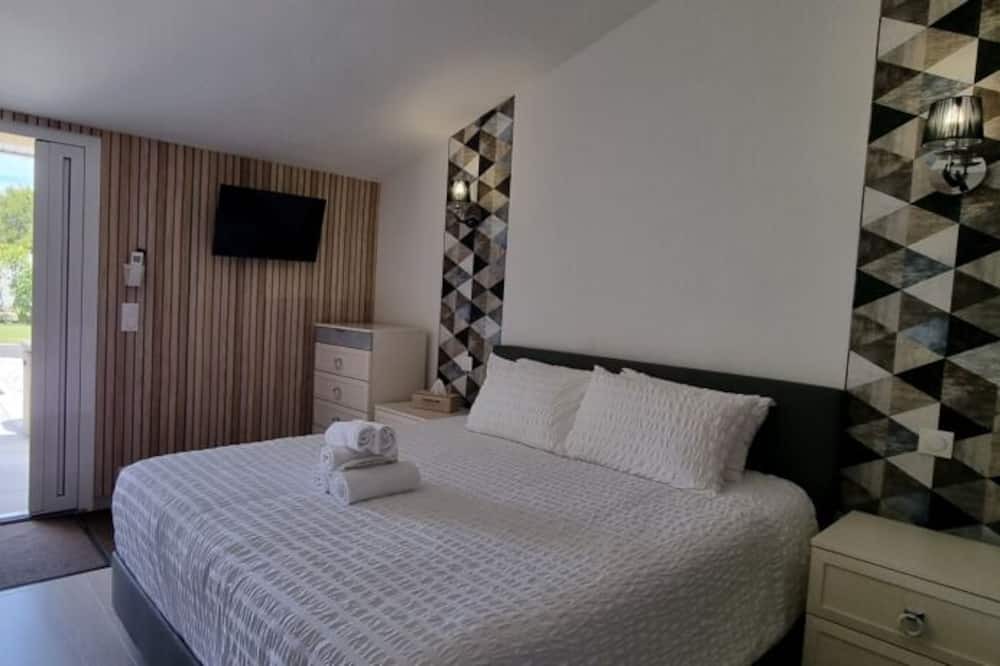 Photo of Others in Gauriaguet