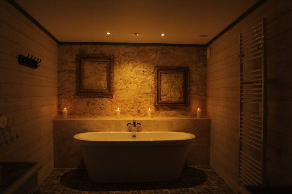 Photo of Others in Gauriaguet