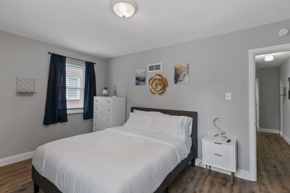 Photo of Bedroom in Richmond Heights