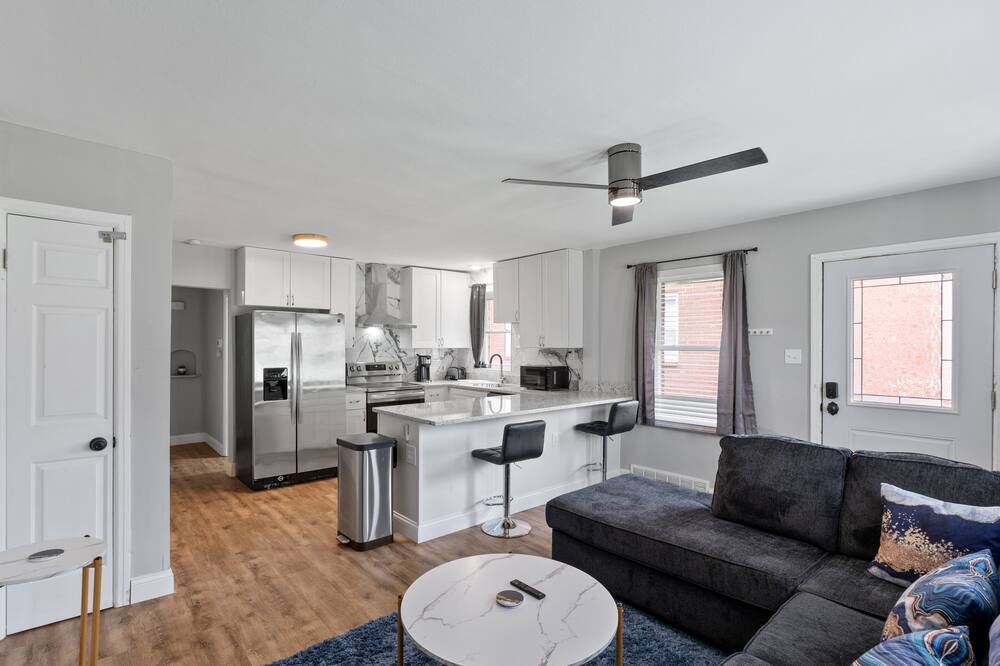 Photo of Livingroom in Richmond Heights