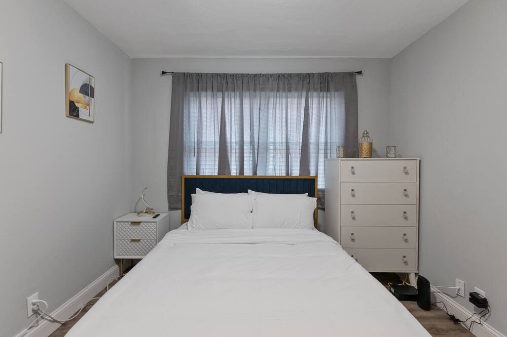 Photo of Bedroom in Richmond Heights