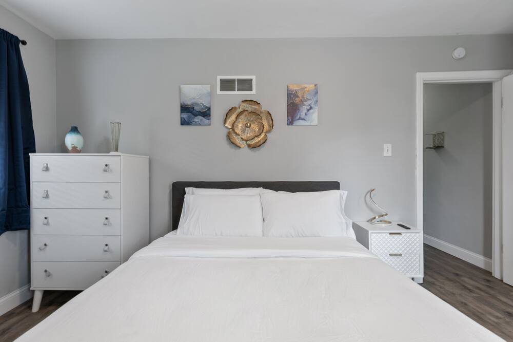 Photo of Bedroom in Richmond Heights