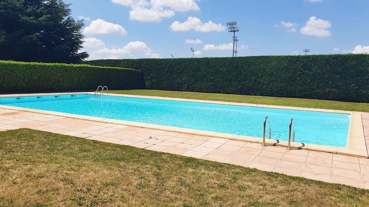 Photo of Outdoor in Fontaine Lestang-Bagatelle-Papus-Tabar-Bordelongue