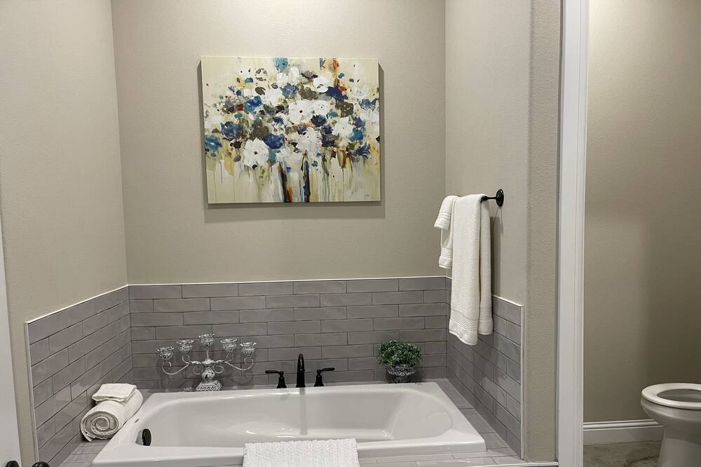 Photo of Bathroom in Morgan Mill