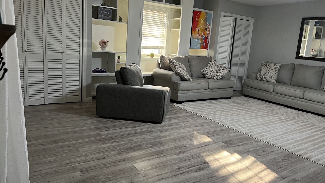 Photo of Livingroom in Rover