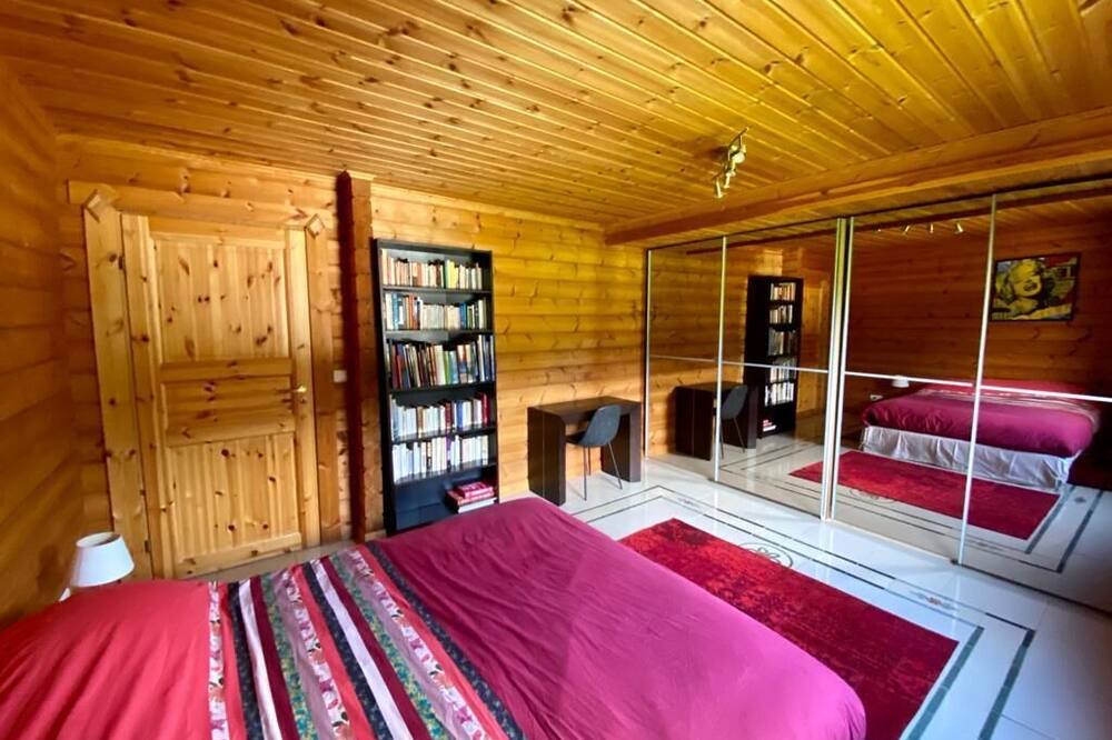 Photo of Bedroom in Sauqueville
