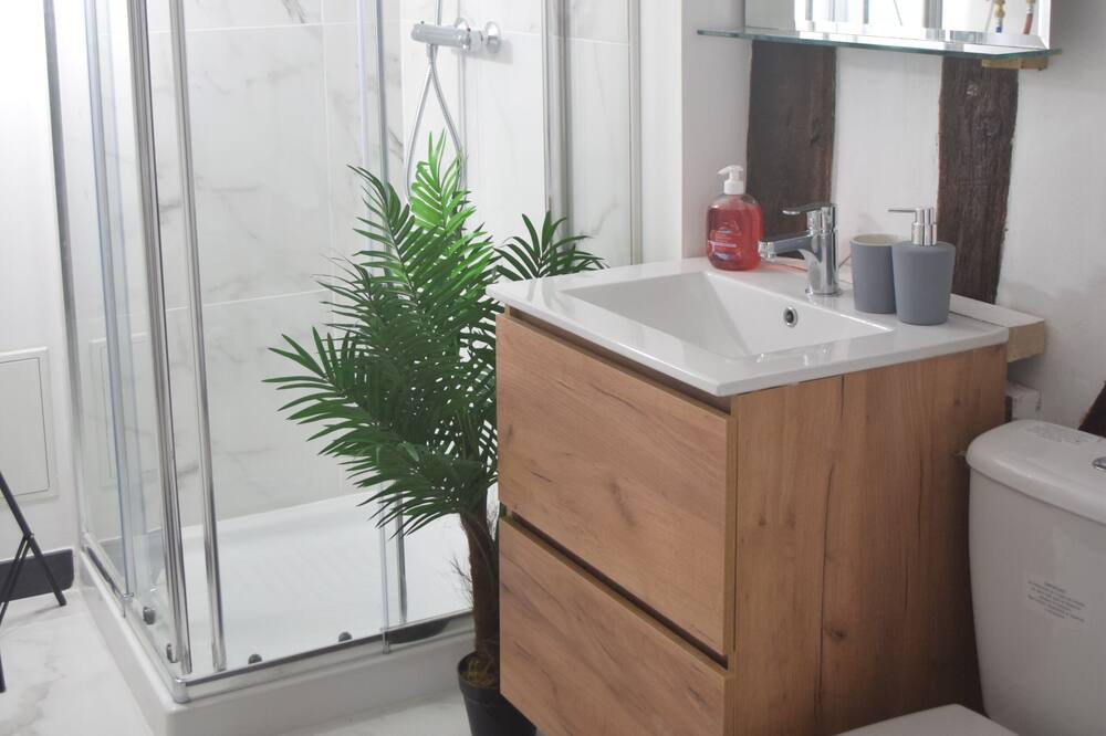 Photo of Bathroom in Pont-Audemer
