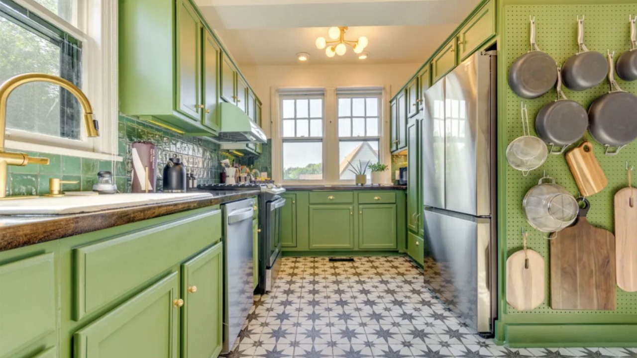 Photo of Kitchen in East of Broadway