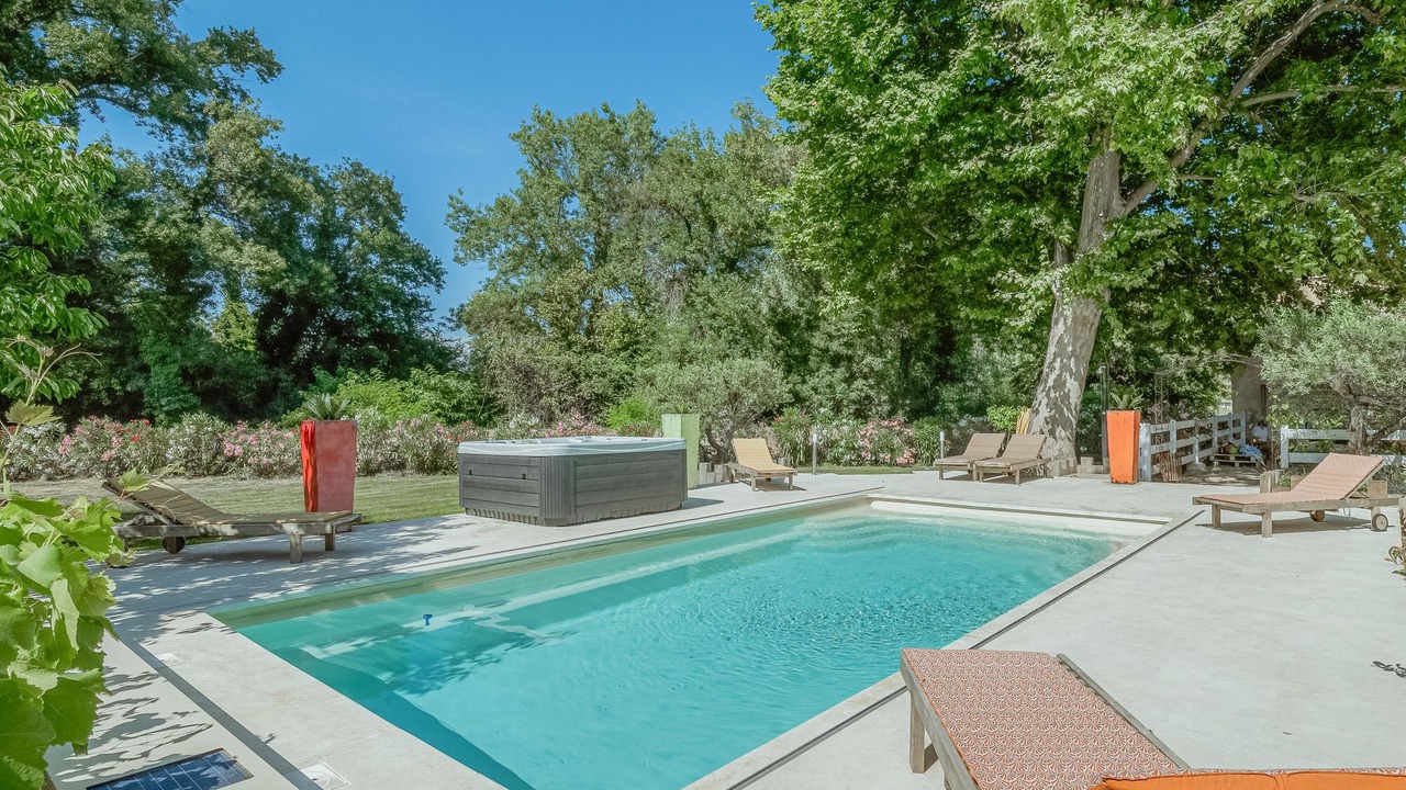 Photo of Outdoor in Saint-Victoret