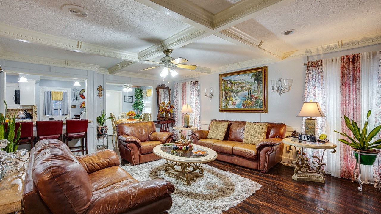 Photo of Livingroom in Briarcrest Estates