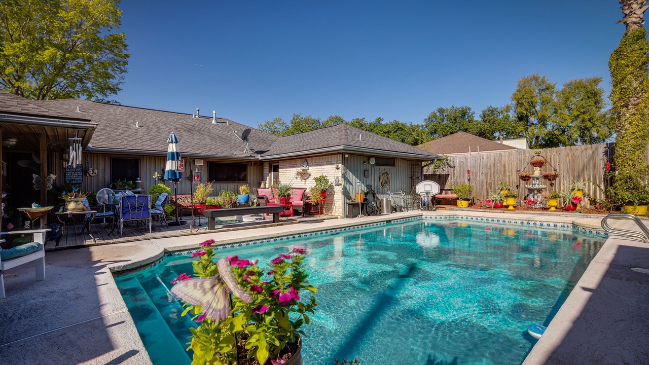 Photo of Outdoor in Briarcrest Estates