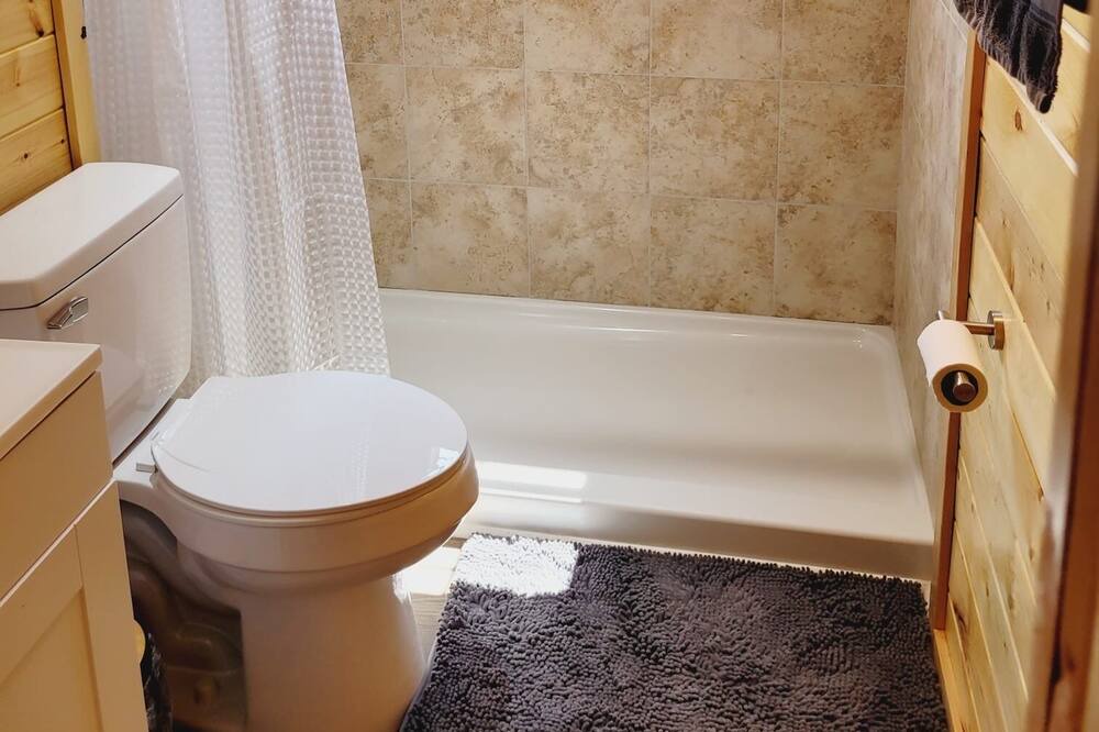 Photo of Bathroom in Fort Payne