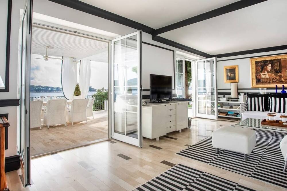 Photo of Livingroom in Lozica