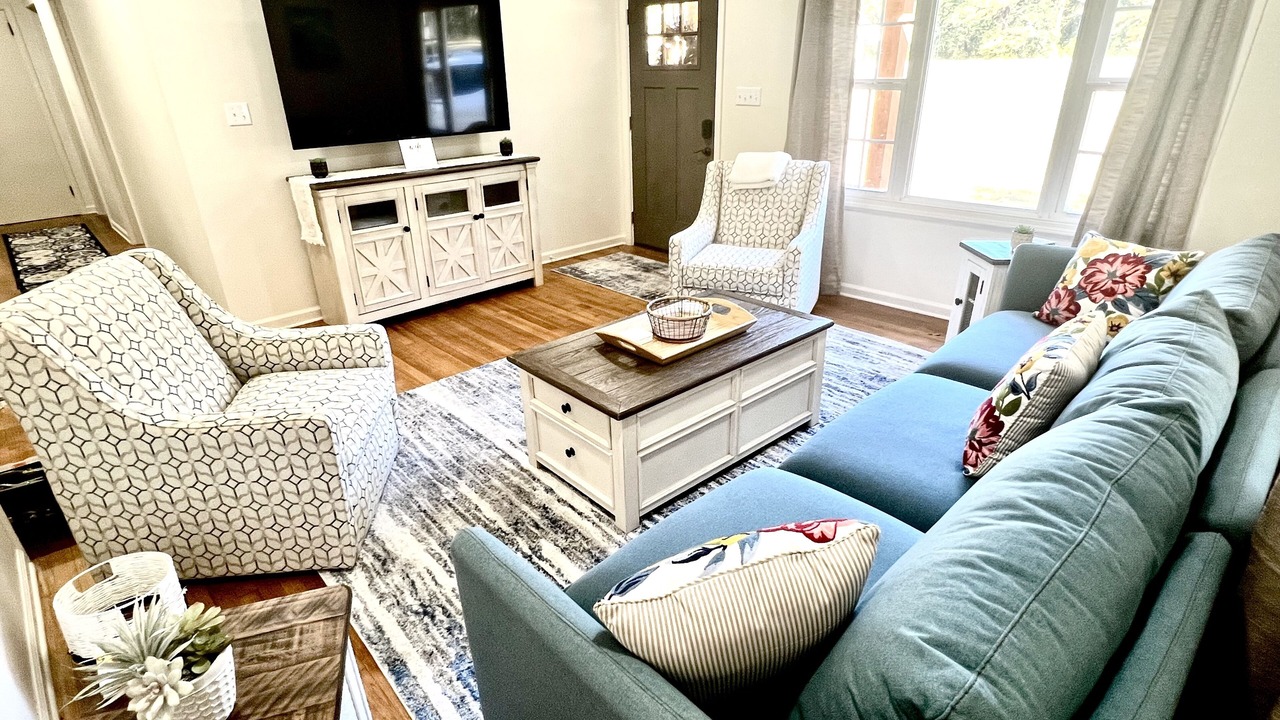 Photo of Livingroom in Laurel