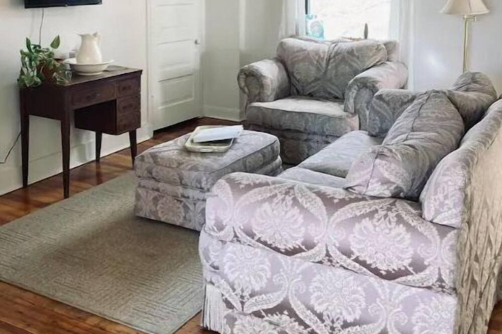 Photo of Livingroom in Hutchinson