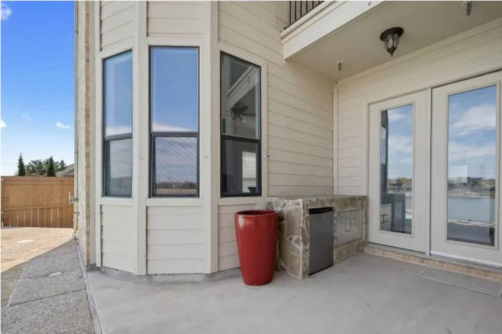 Photo of Patio Balcony in Roanoke