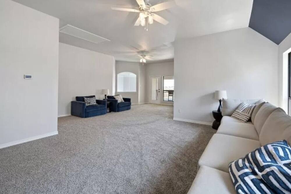 Photo of Livingroom in Roanoke