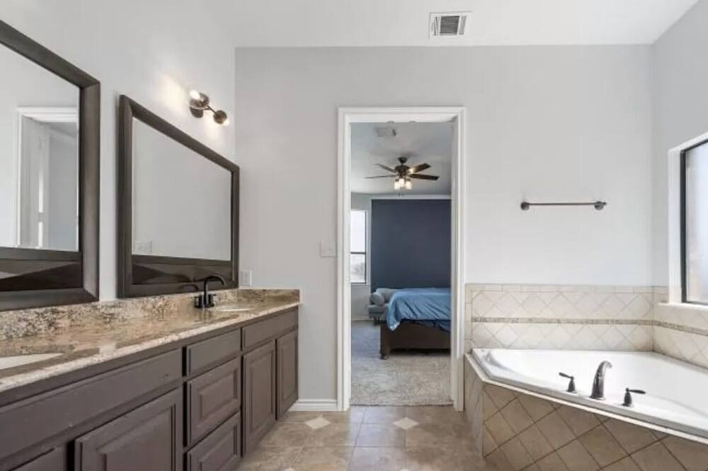 Photo of Bathroom in Roanoke