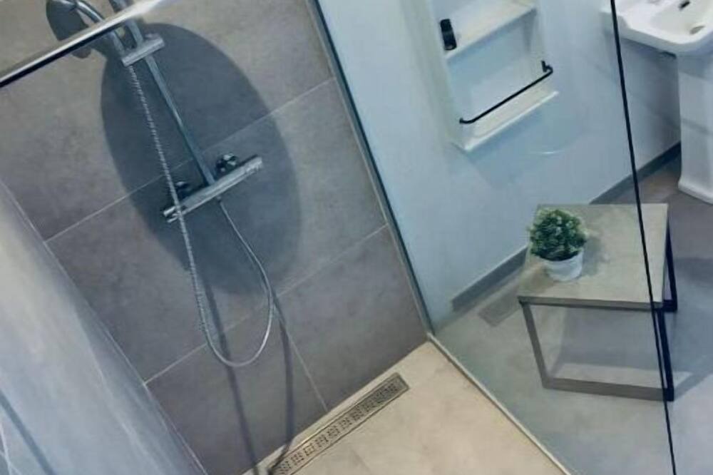 Photo of Bathroom in Beuzeville