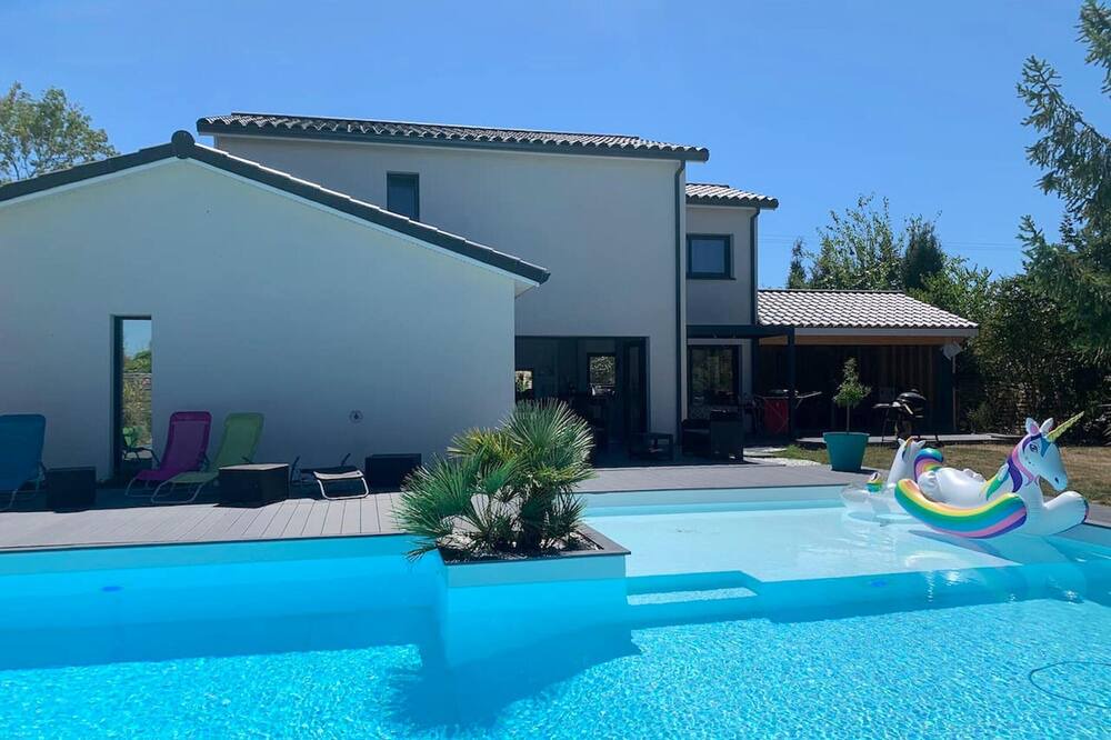 Photo of Outdoor in Longages