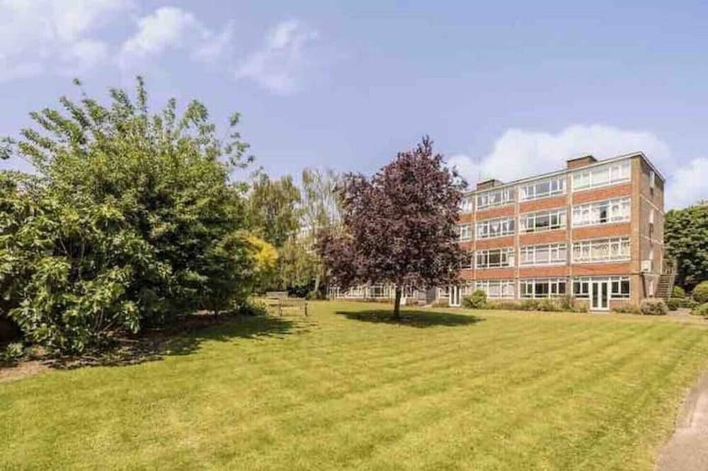 Photo of Outdoor in West Hill