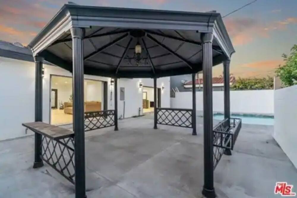 Photo of Outdoor in Downey