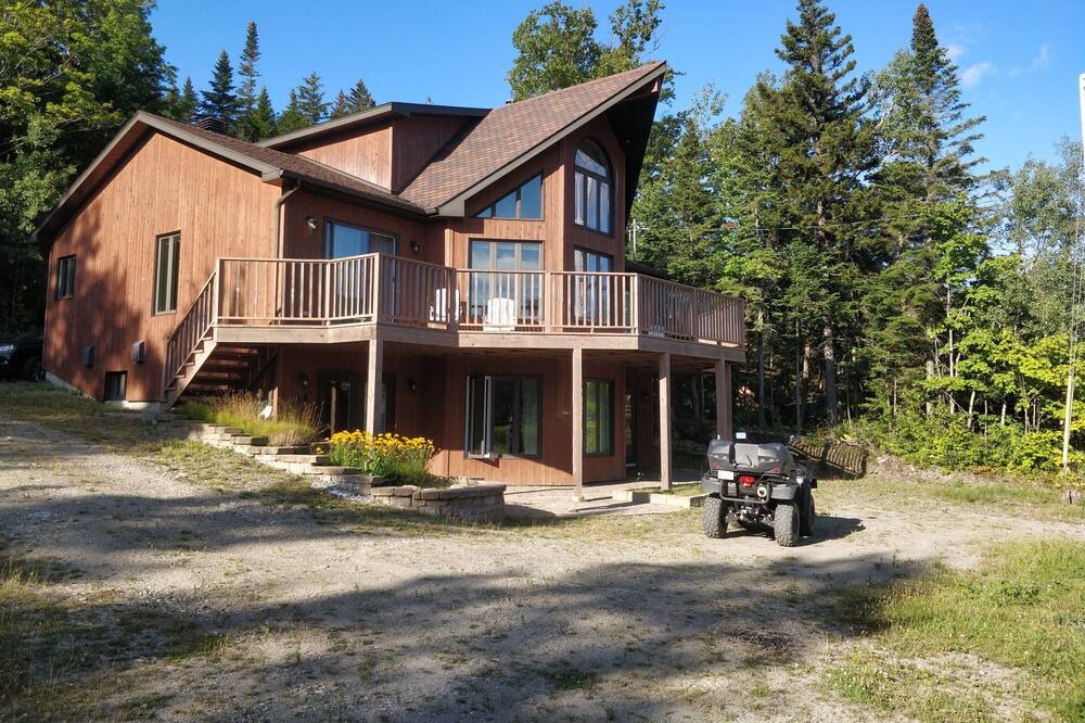 Photo of Outdoor in Notre-Dame-Auxiliatrice-de-Buckland